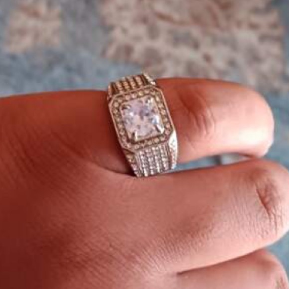 Bling Ring Cubic Zirconia Iced Out Glamorous Solitaire, Women’s Ring, Sz 6 - Picture 14 of 14